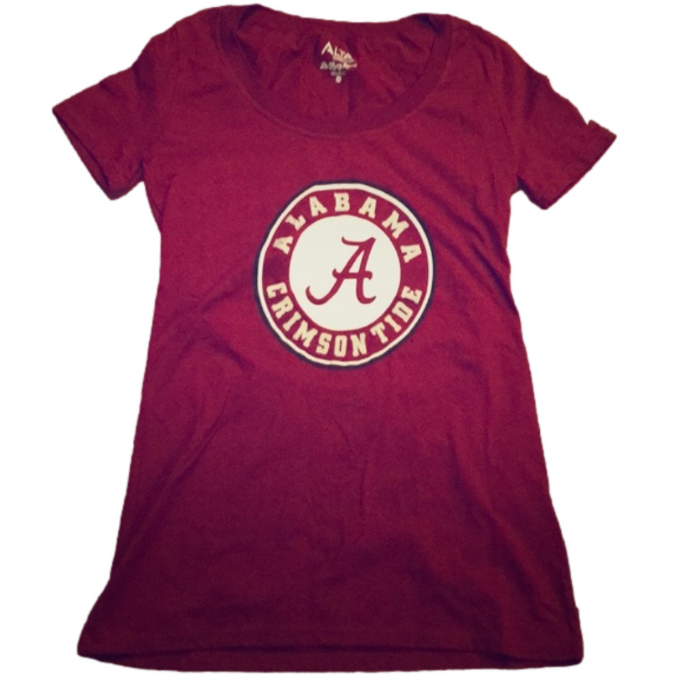 Nwot women’s XS Alabama tshirt